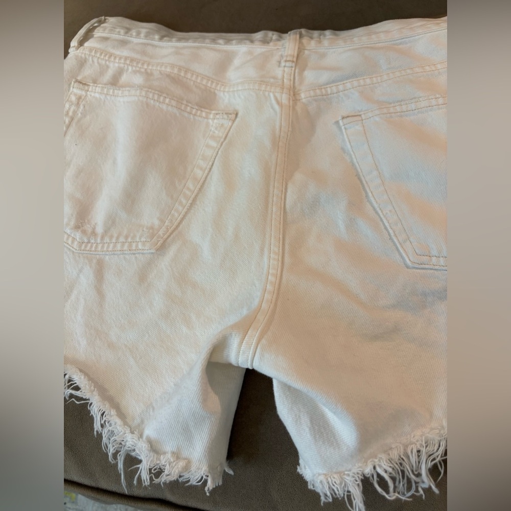 Agolde White Distressed Denim Jean Shorts - Picture 8 of 8